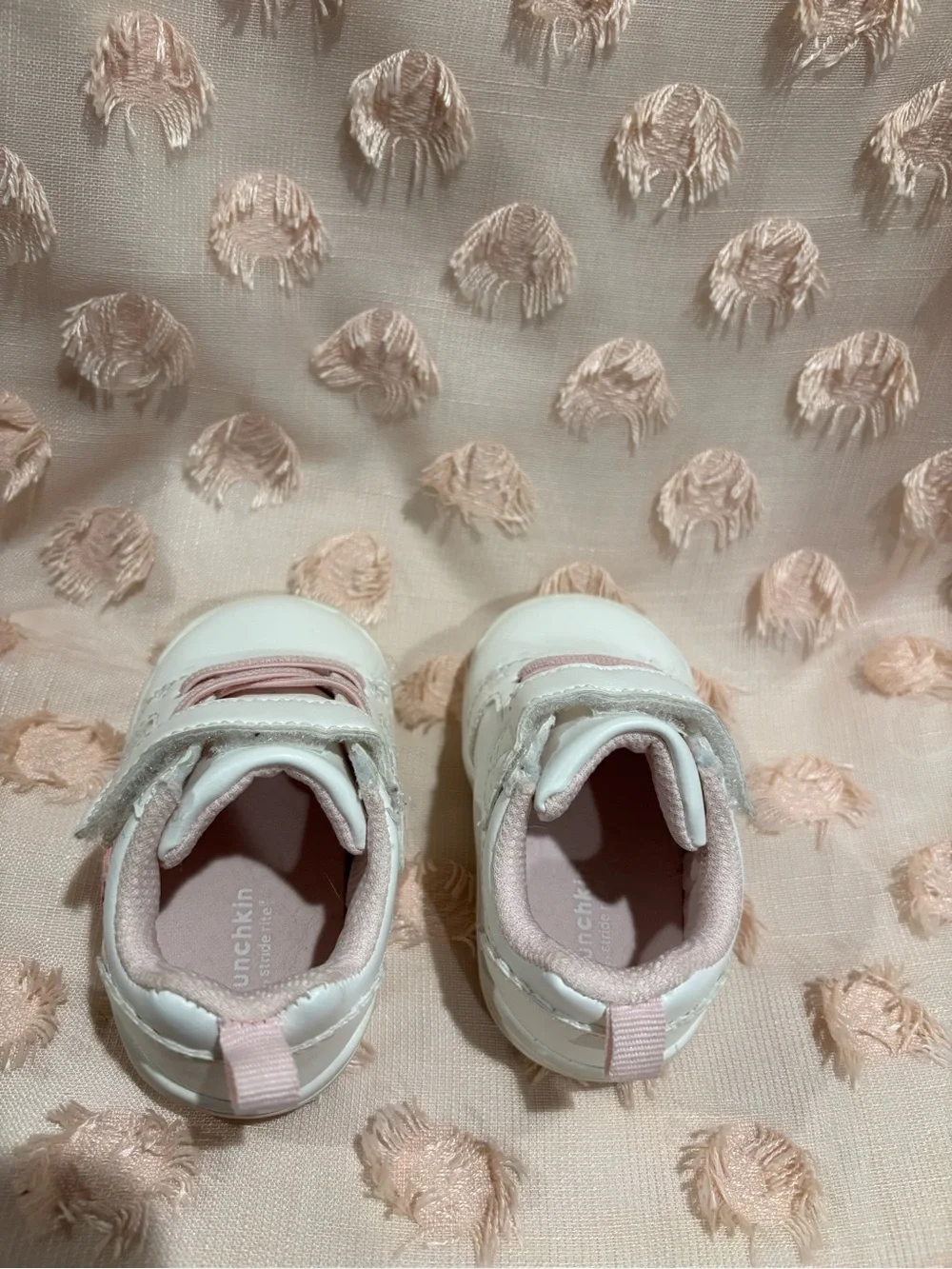 Munchkin by stride rite Kids White and Pink Casual Sneakers